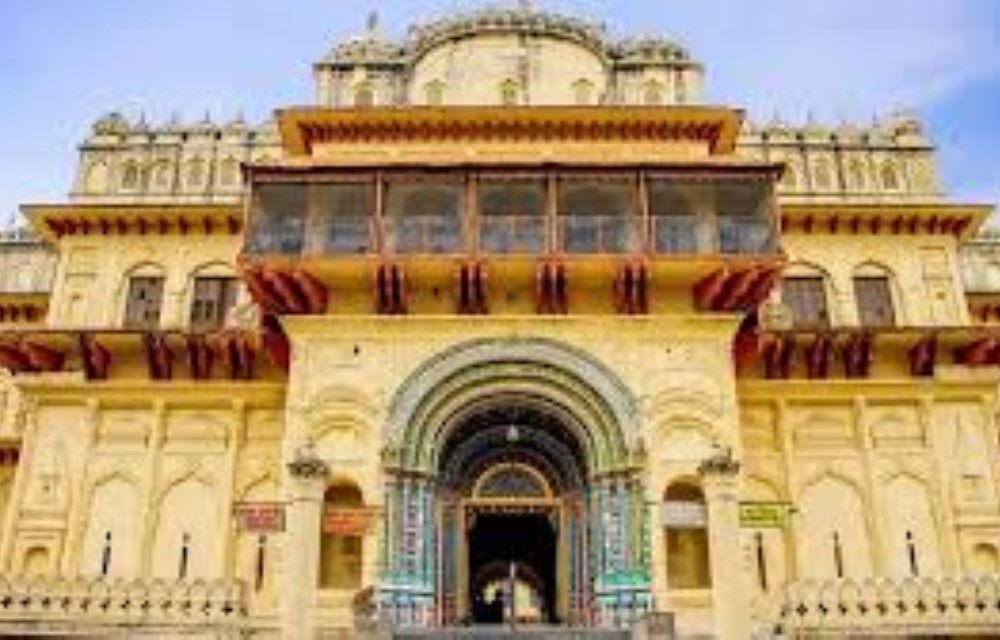 Hotel Rama Grand Palace Attraction Pictures